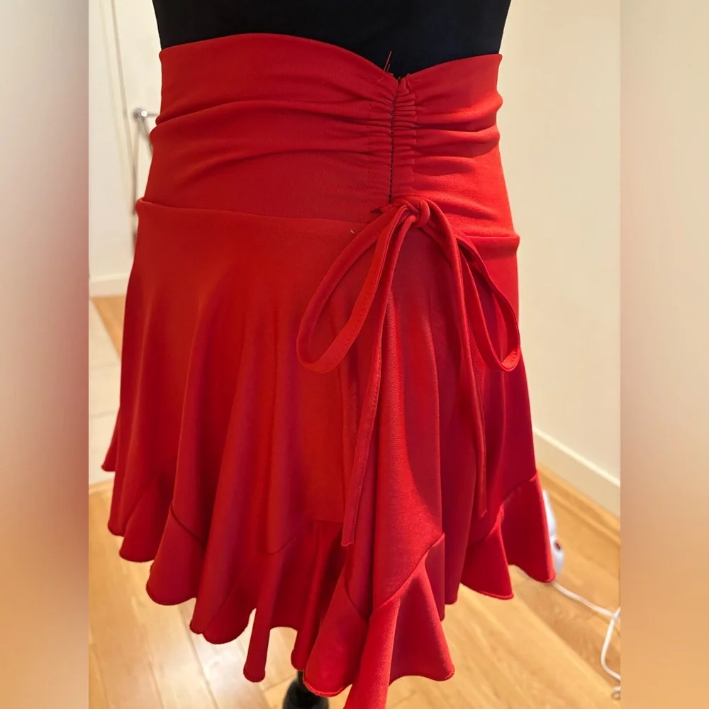Red Ruffle Skort - Women - Picture 3 of 6